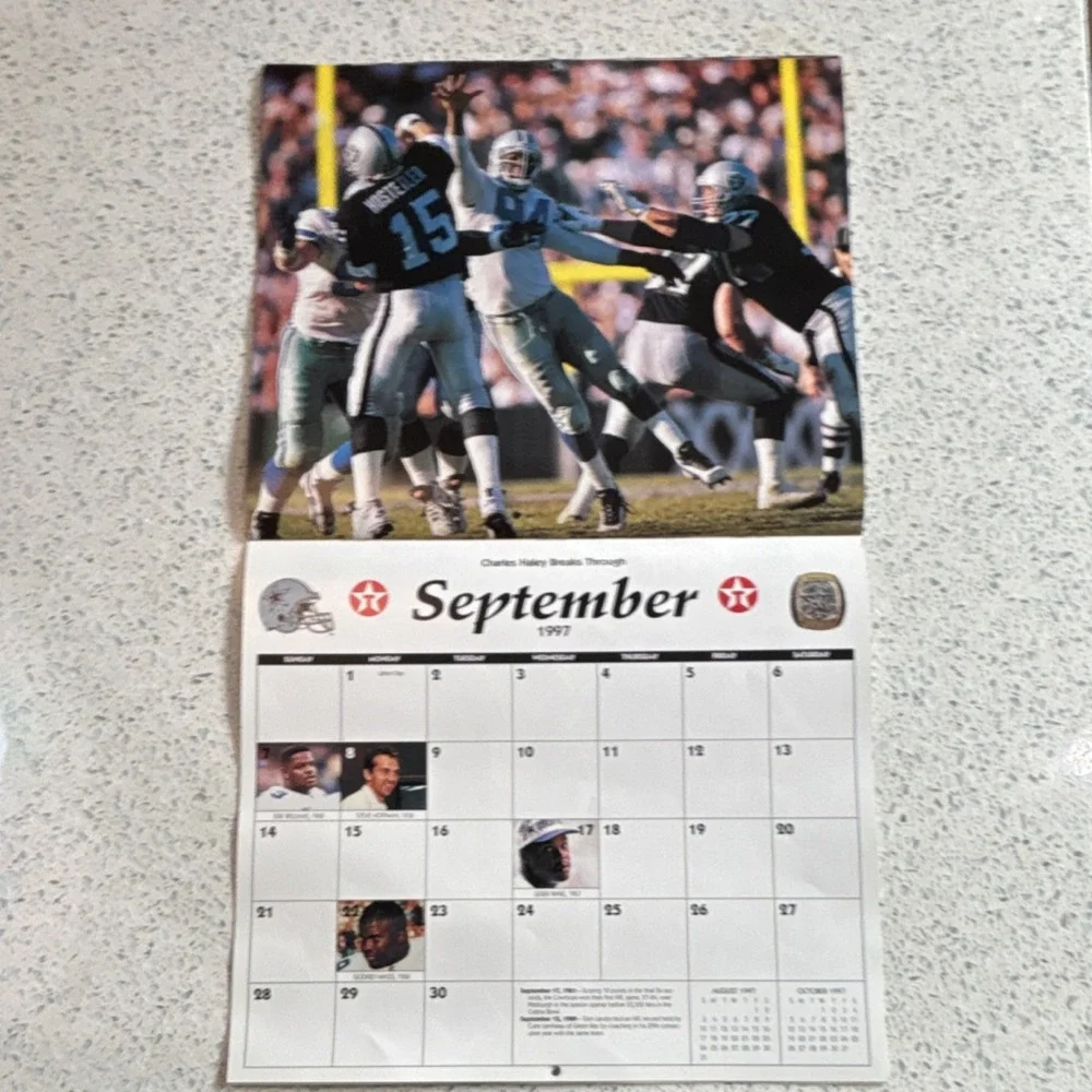 Dallas Cowboys 1997 Official NFL Football Calendar Texaco Sponsored Collectible